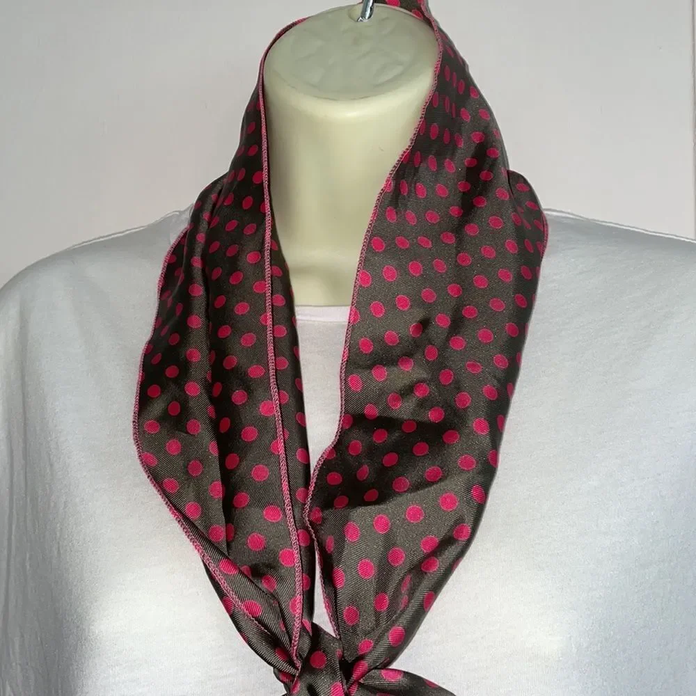 Vintage 70s or 80s gray with pink polka dots polyester neck scarf‎